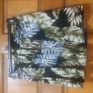 Cacharitey Black/Green Lounge Shorts/Pajamas Women's Size Small, GUC